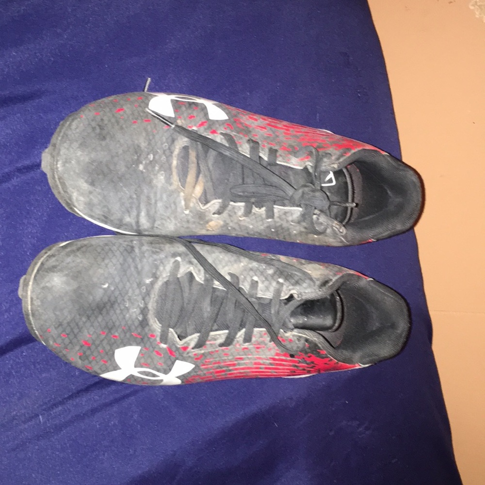 Cleats - Picture 1 of 4